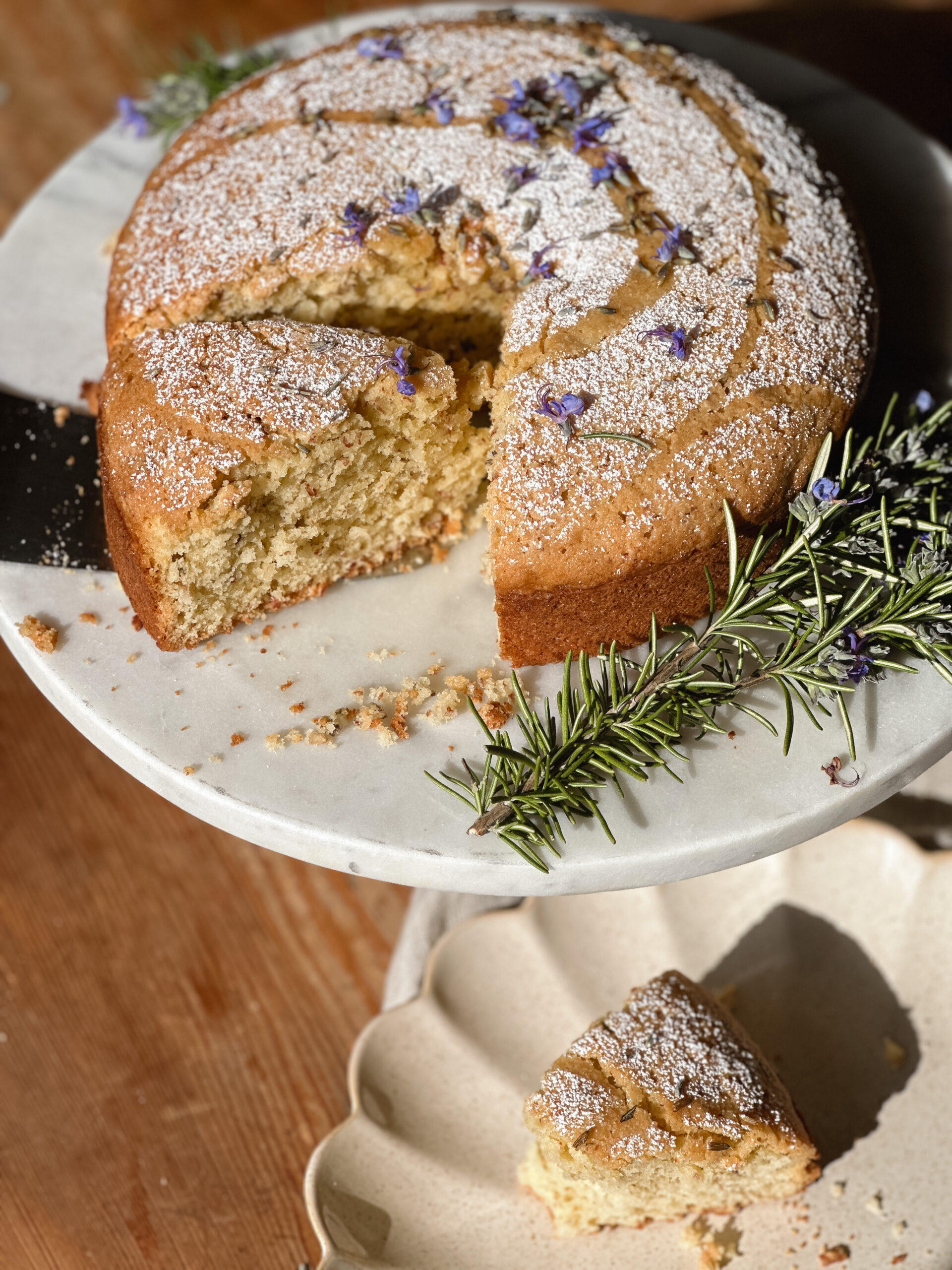 Italian Flourless Almond & Chocolate Cake (Torta Caprese) ~ Foodathlon